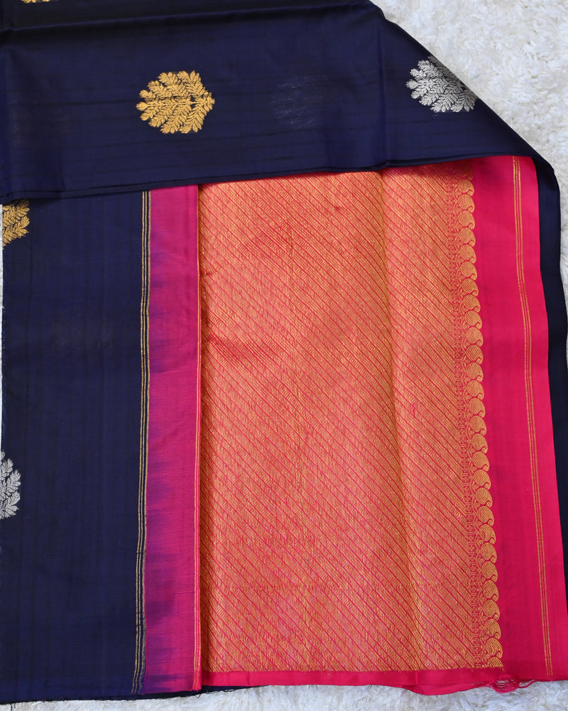 Nayana – Midnight Blue Sona Rupa Kanjivaram Silk Saree