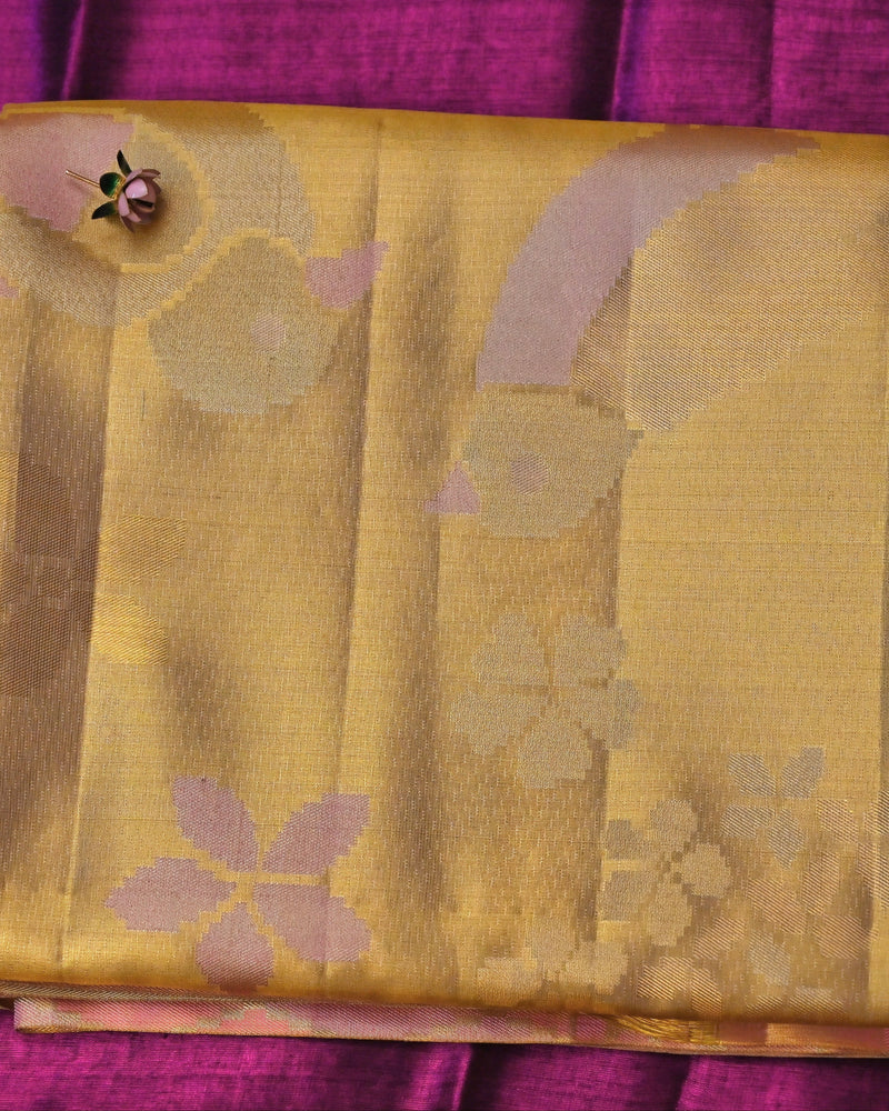 Aarunya – Ivory Gold & Pink Kanjivaram Silk Saree