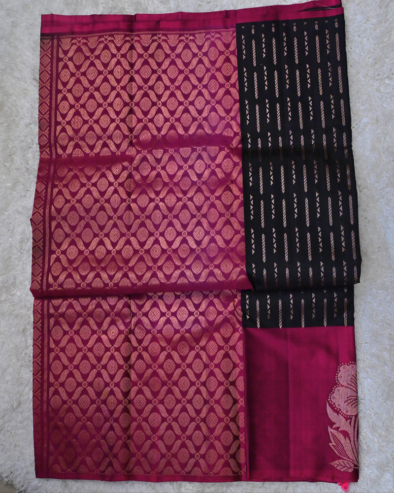 Kamini – Black & Magenta Venkatagiri Pure Silk Saree