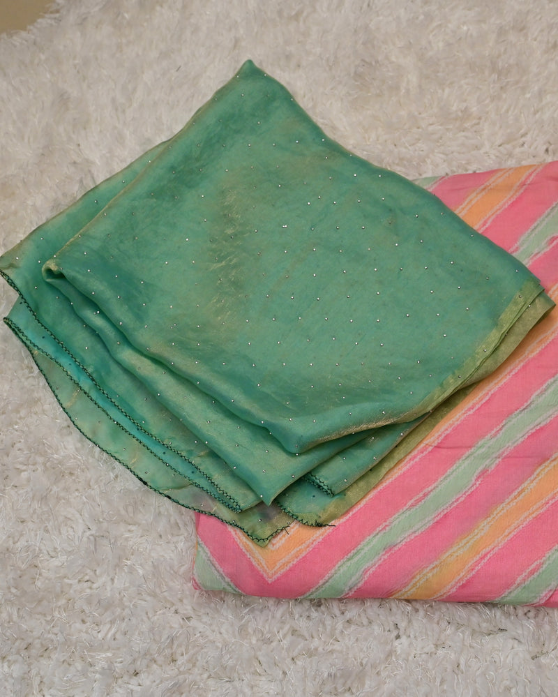 Merupu – Pink Crepe Saree with Green Space Silk Blouse