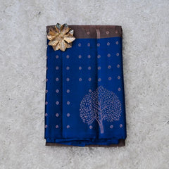 Borderless Venkatagiri Silk Saree – Deep Grey with Royal Blue Pallu