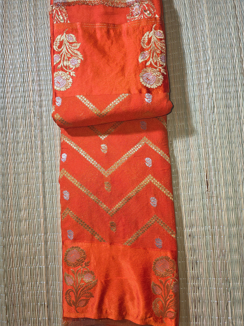 Crepe Saree with Contrast Blouse , Rich Pallu and Satin Border