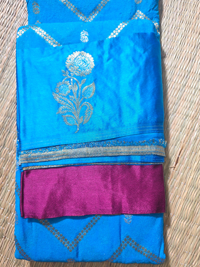 Crepe Saree with Contrast Blouse , Rich Pallu and Satin Border