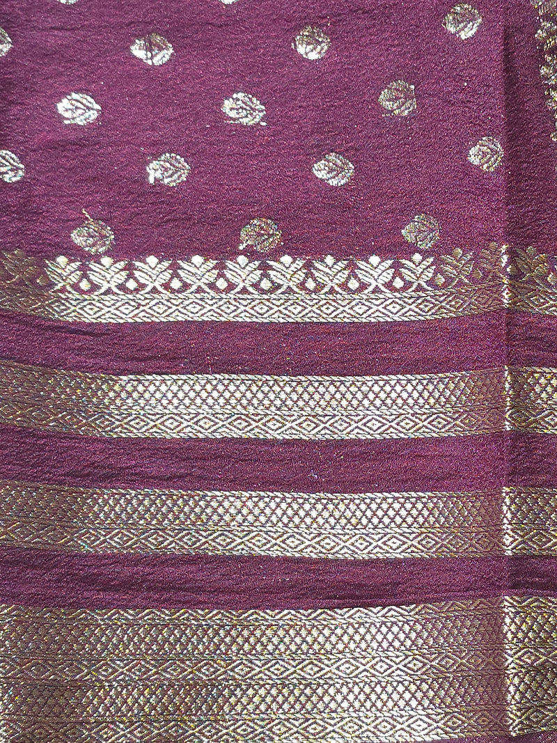 Premium Semi Mysore Crepe Saree with Vintage Checks and Rich Pallu