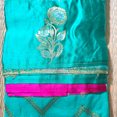 Crepe Saree with Contrast Blouse , Rich Pallu and Satin Border
