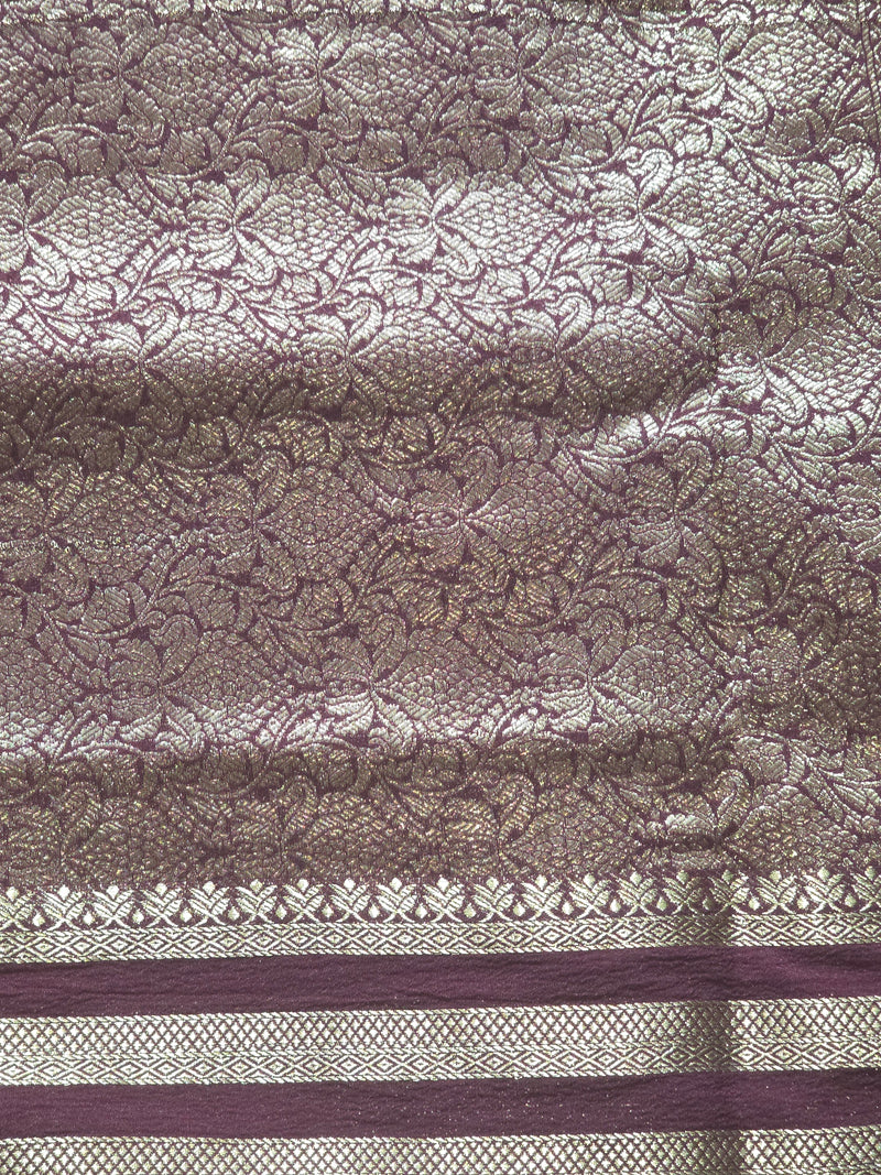 Premium Semi Mysore Crepe Saree with Vintage Checks and Rich Pallu