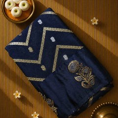 Crepe Saree with Contrast Blouse , Rich Pallu and Satin Border