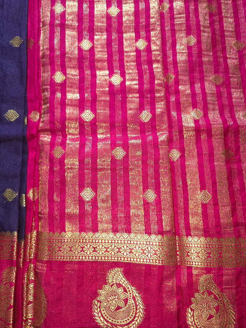 Vintage Style Crepe Saree with Contrast Border