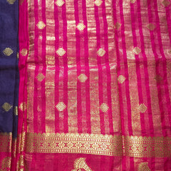 Vintage Style Crepe Saree with Contrast Border