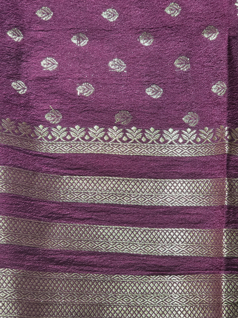 Premium Semi Mysore Crepe Saree with Vintage Checks and Rich Pallu