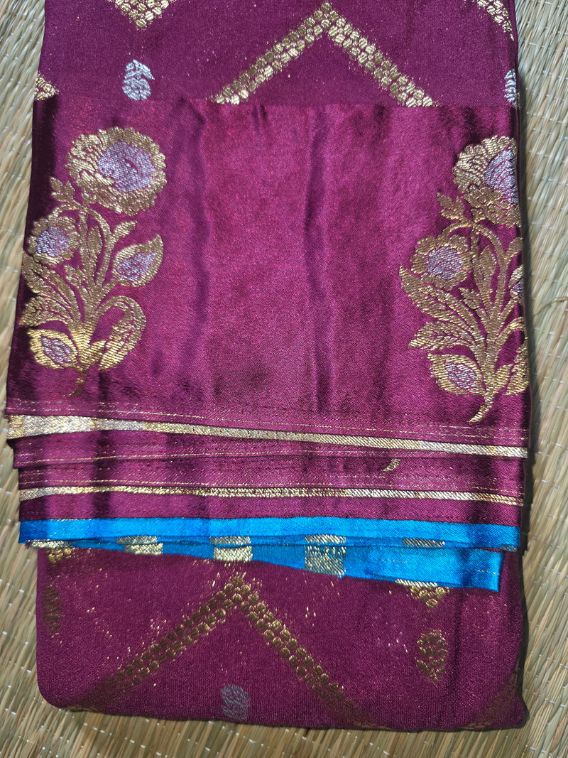Crepe Saree with Contrast Blouse , Rich Pallu and Satin Border