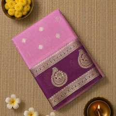 Vintage Style Crepe Saree with Contrast Border